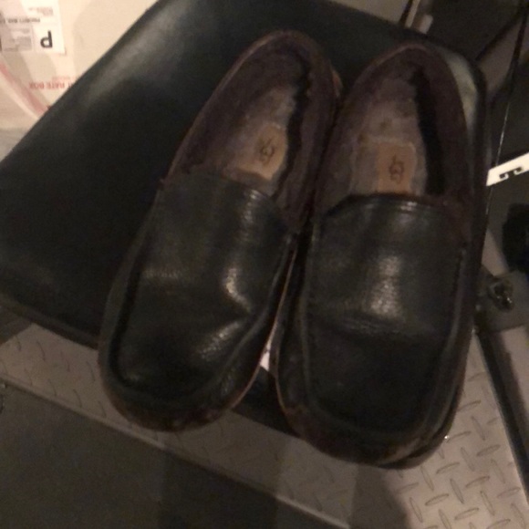 Uggs men’s slippers ascot style size 9 - Picture 1 of 8